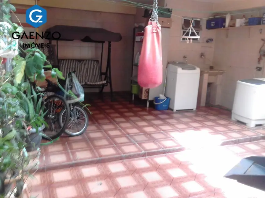 Casa com 3 quartos à venda, 242m2 em Cidade das Flores, Osasco - SP - imagem 4 Foto 4 de Casa com 3 quartos à venda, 242m2 em Cidade das Flores, Osasco - SP