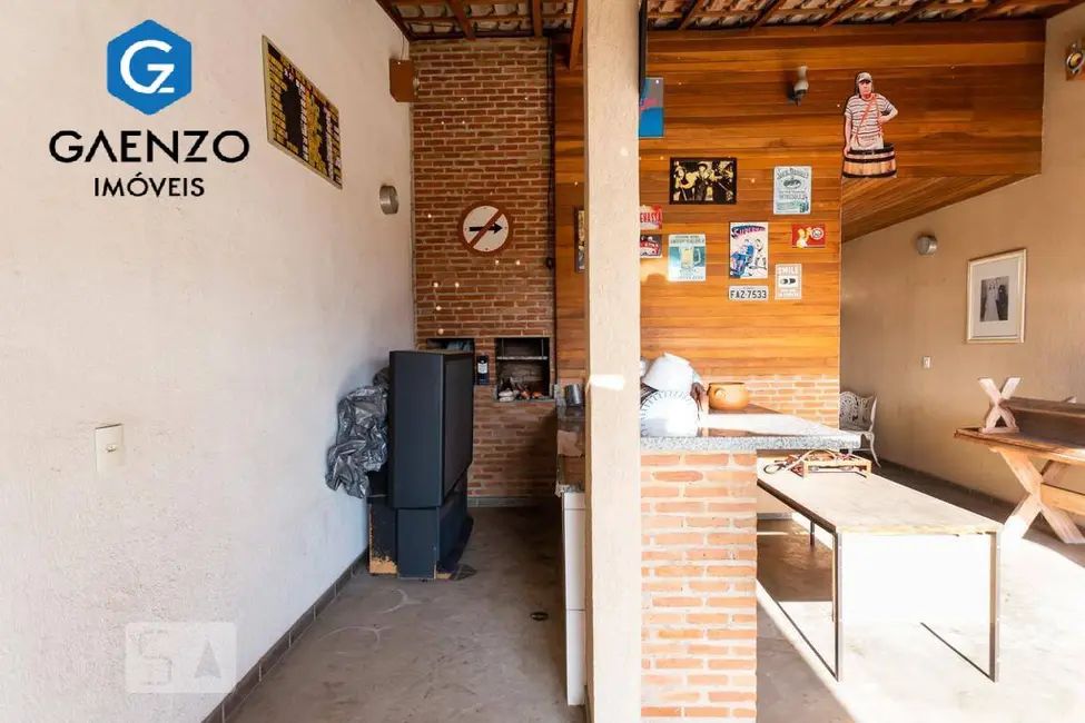 Foto 8 de Sobrado com 3 quartos à venda, 277m2 em Pestana, Osasco - SP