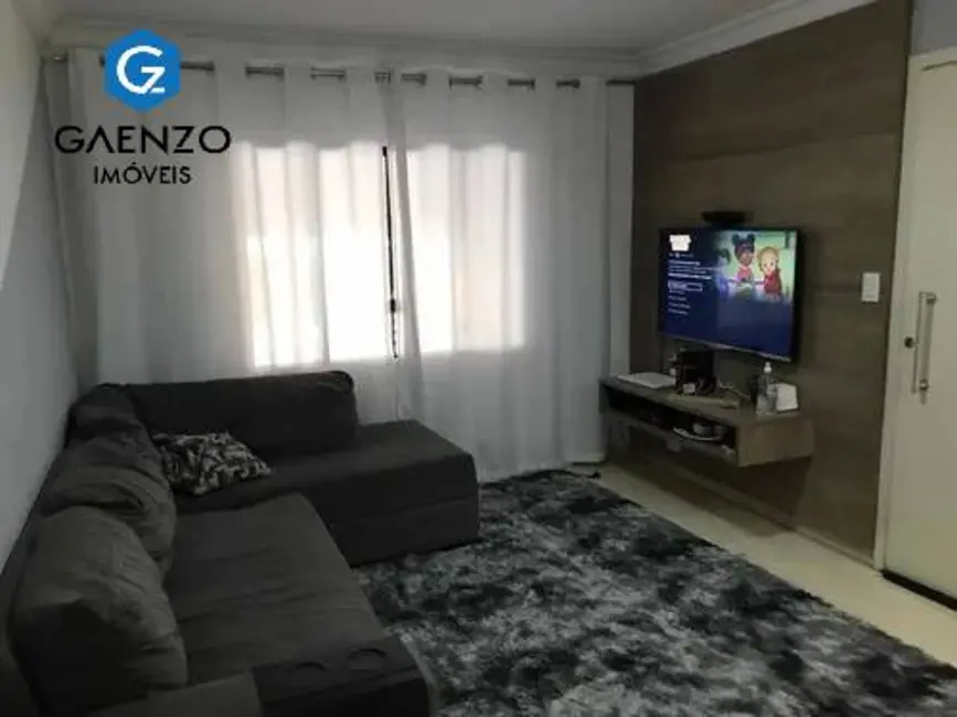 Sobrado com 3 quartos à venda, 225m2 em Cidade das Flores, Osasco - SP - imagem 5 Foto 5 de Sobrado com 3 quartos à venda, 225m2 em Cidade das Flores, Osasco - SP