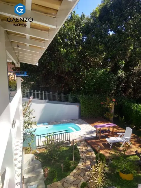 Casa de Condomínio com 3 quartos à venda, 300m2 em Chácara Moinho Velho, Carapicuiba - SP - imagem 3 Foto 3 de Casa de Condomínio com 3 quartos à venda, 300m2 em Chácara Moinho Velho, Carapicuiba - SP