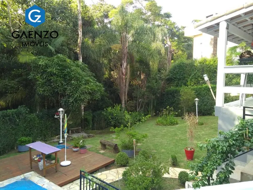 Casa de Condomínio com 3 quartos à venda, 300m2 em Chácara Moinho Velho, Carapicuiba - SP - imagem 5 Foto 5 de Casa de Condomínio com 3 quartos à venda, 300m2 em Chácara Moinho Velho, Carapicuiba - SP