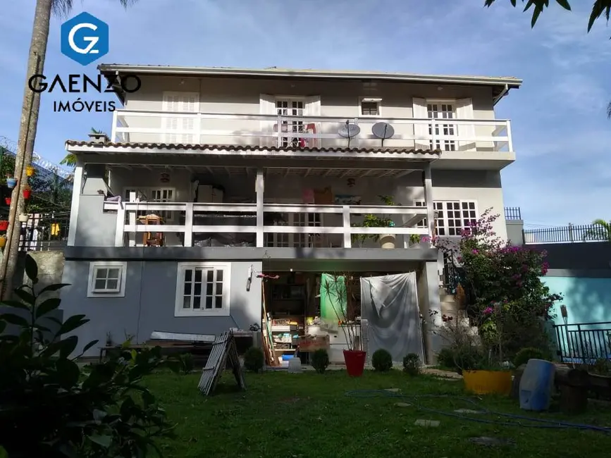 Casa de Condomínio com 3 quartos à venda, 300m2 em Chácara Moinho Velho, Carapicuiba - SP - imagem 7 Foto 7 de Casa de Condomínio com 3 quartos à venda, 300m2 em Chácara Moinho Velho, Carapicuiba - SP