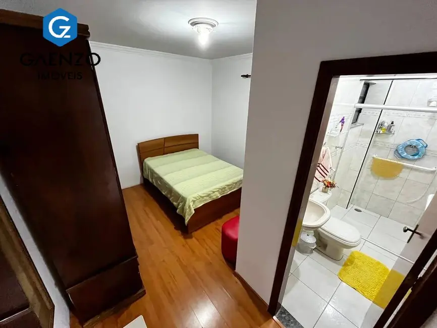 Foto 3 de Sobrado com 5 quartos à venda, 247m2 em Vila Yolanda, Osasco - SP