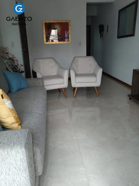 Sobrado com 3 quartos à venda, 196m2 em Jaguaribe, Osasco - SP - imagem 4 Foto 4 de Sobrado com 3 quartos à venda, 196m2 em Jaguaribe, Osasco - SP