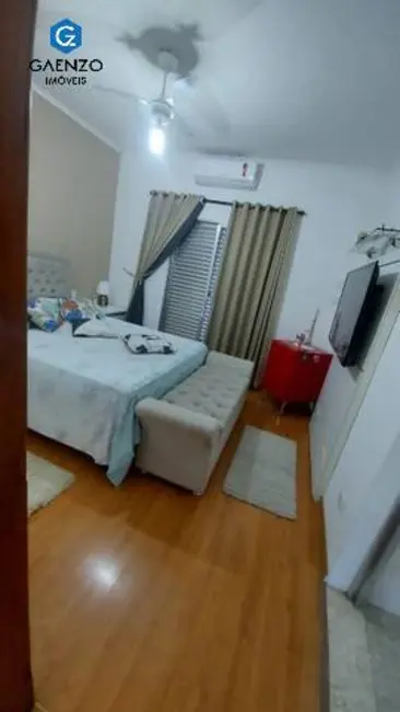 Foto 9 de Sobrado com 3 quartos à venda, 450m2 em Pestana, Osasco - SP