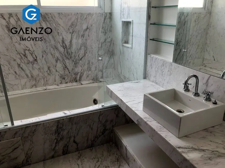 Casa com 4 quartos à venda, 900m2 em Alphaville, Santana De Parnaiba - SP - imagem 8 Foto 8 de Casa com 4 quartos à venda, 900m2 em Alphaville, Santana De Parnaiba - SP
