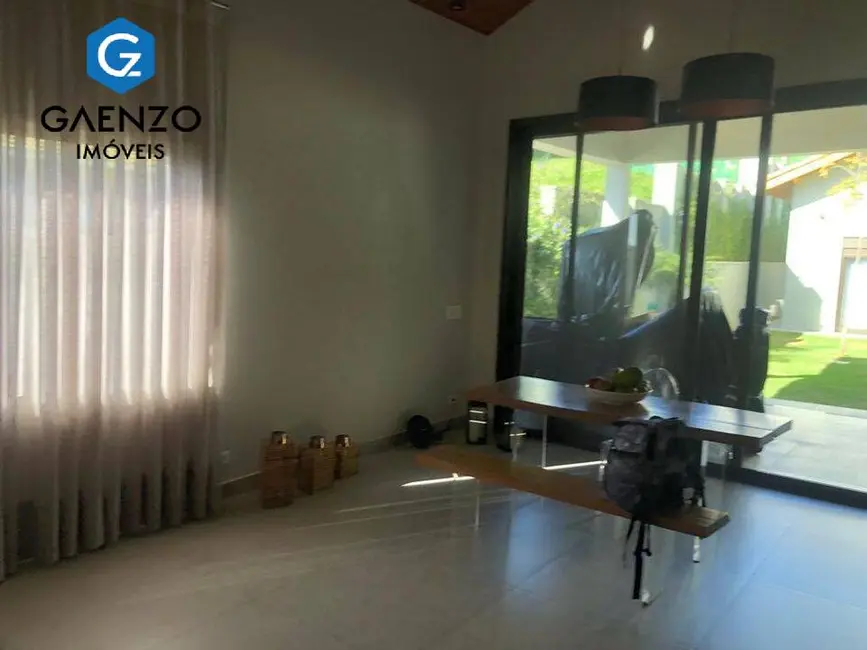 Foto 5 de Casa de Condomínio com 3 quartos à venda, 490m2 em Alphaville, Santana De Parnaiba - SP