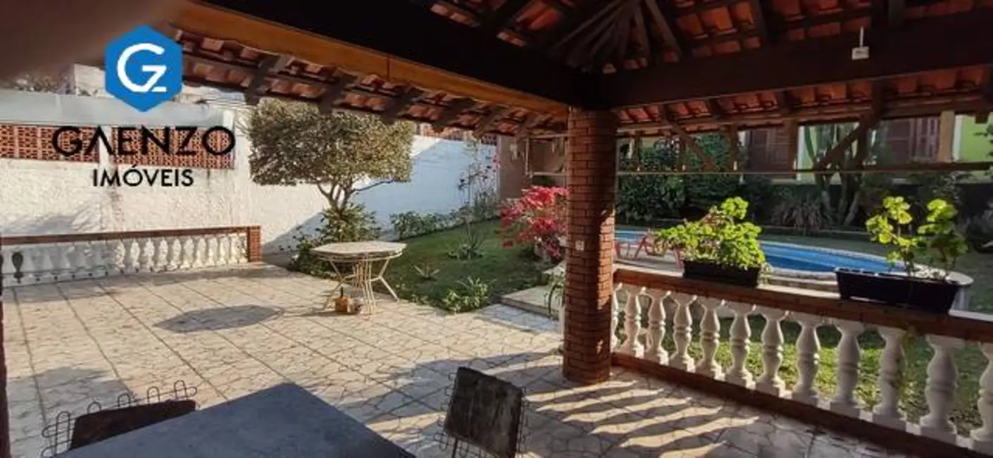 Casa com 3 quartos à venda, 350m2 em Vila Yolanda, Osasco - SP - imagem 4 Foto 4 de Casa com 3 quartos à venda, 350m2 em Vila Yolanda, Osasco - SP