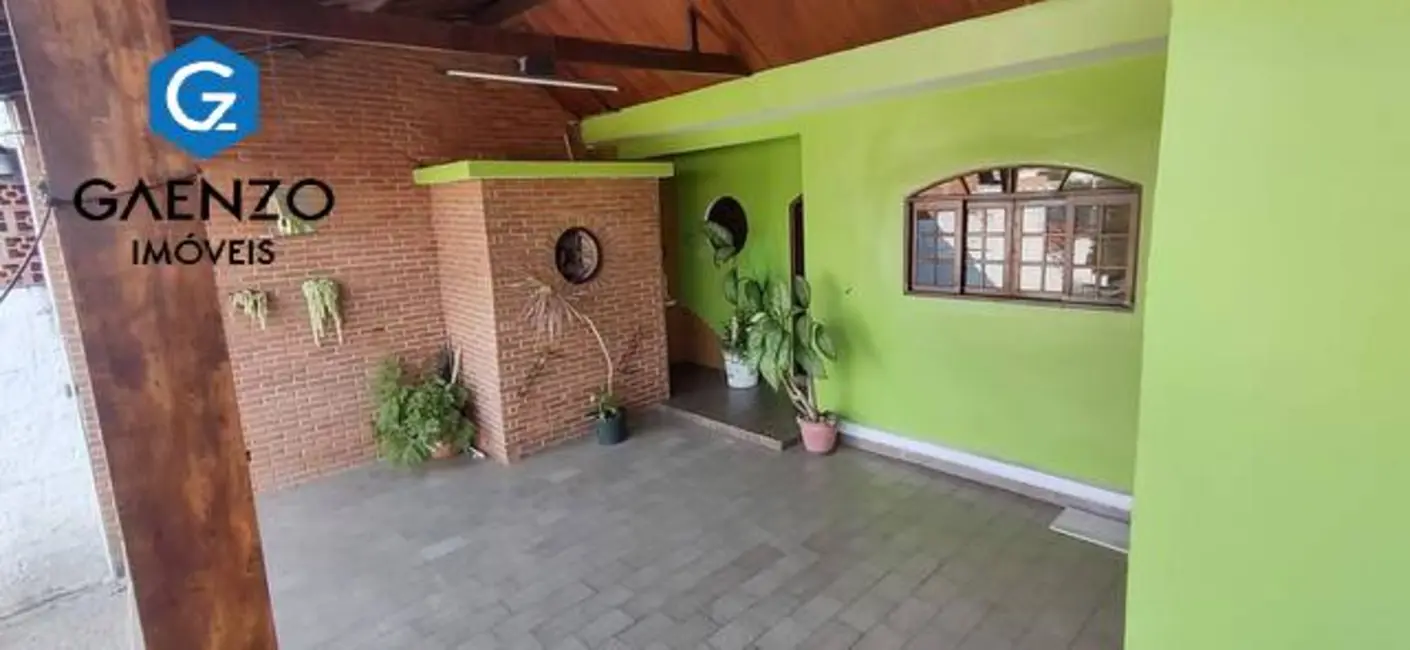 Casa com 3 quartos à venda, 350m2 em Vila Yolanda, Osasco - SP - imagem 8 Foto 8 de Casa com 3 quartos à venda, 350m2 em Vila Yolanda, Osasco - SP