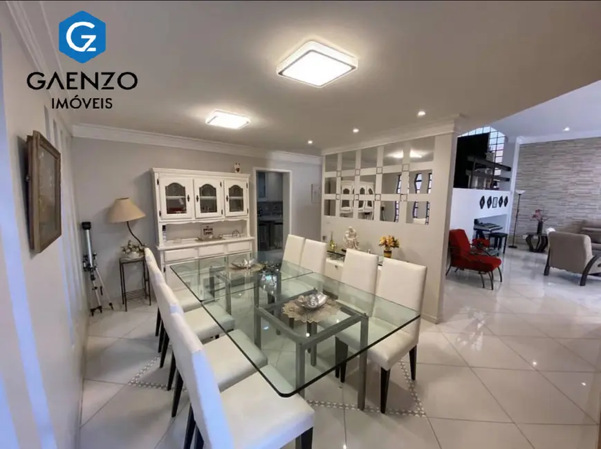 Foto 2 de Casa de Condomínio com 4 quartos à venda, 400m2 em Barueri - SP
