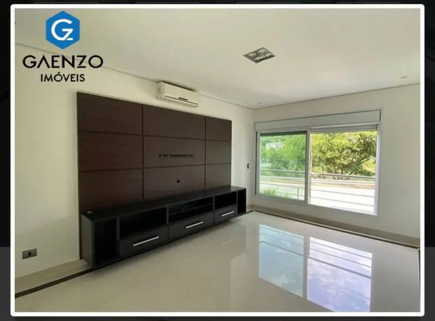 Casa de Condomínio com 4 quartos à venda, 536m2 em Tamboré, Barueri - SP - imagem 3 Foto 3 de Casa de Condomínio com 4 quartos à venda, 536m2 em Tamboré, Barueri - SP