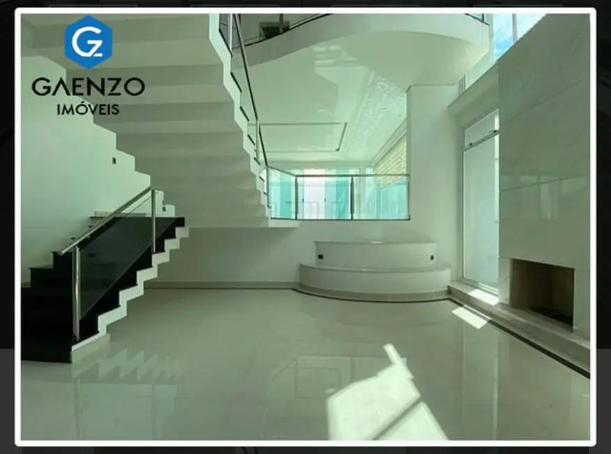 Casa de Condomínio com 4 quartos à venda, 536m2 em Tamboré, Barueri - SP - imagem 6 Foto 6 de Casa de Condomínio com 4 quartos à venda, 536m2 em Tamboré, Barueri - SP