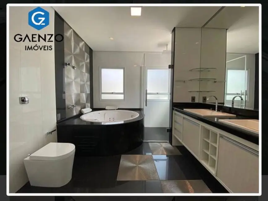 Casa de Condomínio com 4 quartos à venda, 536m2 em Tamboré, Barueri - SP - imagem 5 Foto 5 de Casa de Condomínio com 4 quartos à venda, 536m2 em Tamboré, Barueri - SP