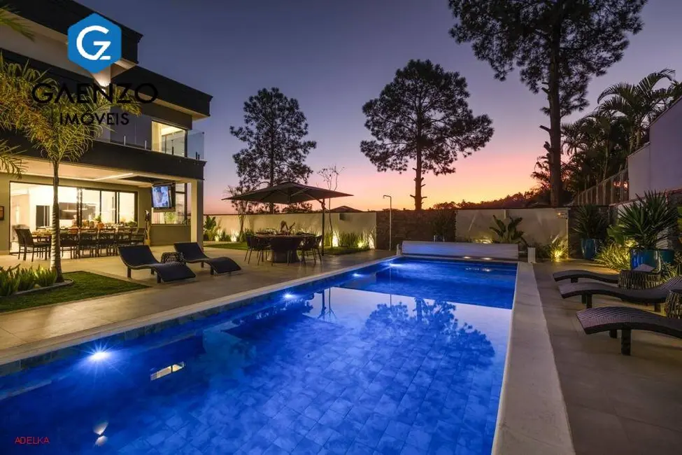 Casa de Condomínio com 4 quartos à venda, 800m2 em Alphaville, Santana De Parnaiba - SP - imagem 9 Foto 9 de Casa de Condomínio com 4 quartos à venda, 800m2 em Alphaville, Santana De Parnaiba - SP