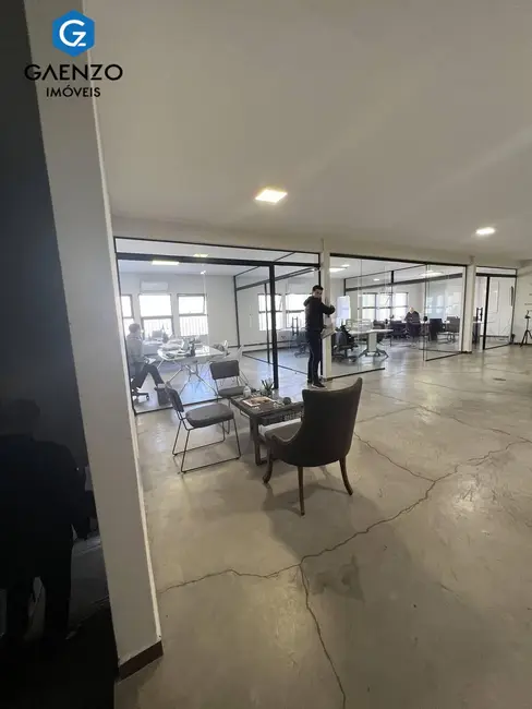 Foto 2 de Sala Comercial à venda, 300m2 em km 18, Osasco - SP