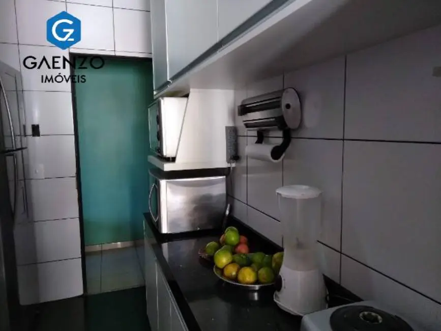 Foto 2 de Apartamento com 3 quartos à venda, 67m2 em Quitaúna, Osasco - SP