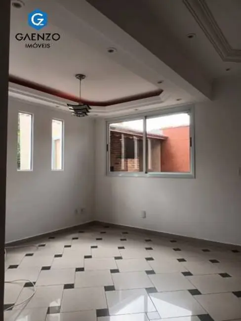 Casa de Condomínio com 3 quartos à venda, 87m2 em Padroeira, Osasco - SP - imagem 4 Foto 4 de Casa de Condomínio com 3 quartos à venda, 87m2 em Padroeira, Osasco - SP