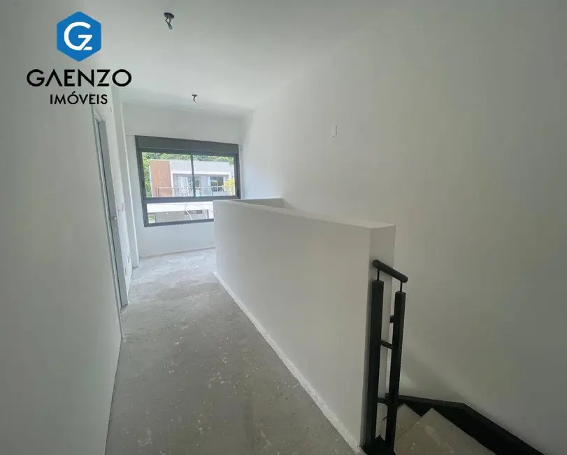 Casa de Condomínio com 2 quartos à venda, 200m2 em Tamboré, Santana De Parnaiba - SP - imagem 4 Foto 4 de Casa de Condomínio com 2 quartos à venda, 200m2 em Tamboré, Santana De Parnaiba - SP