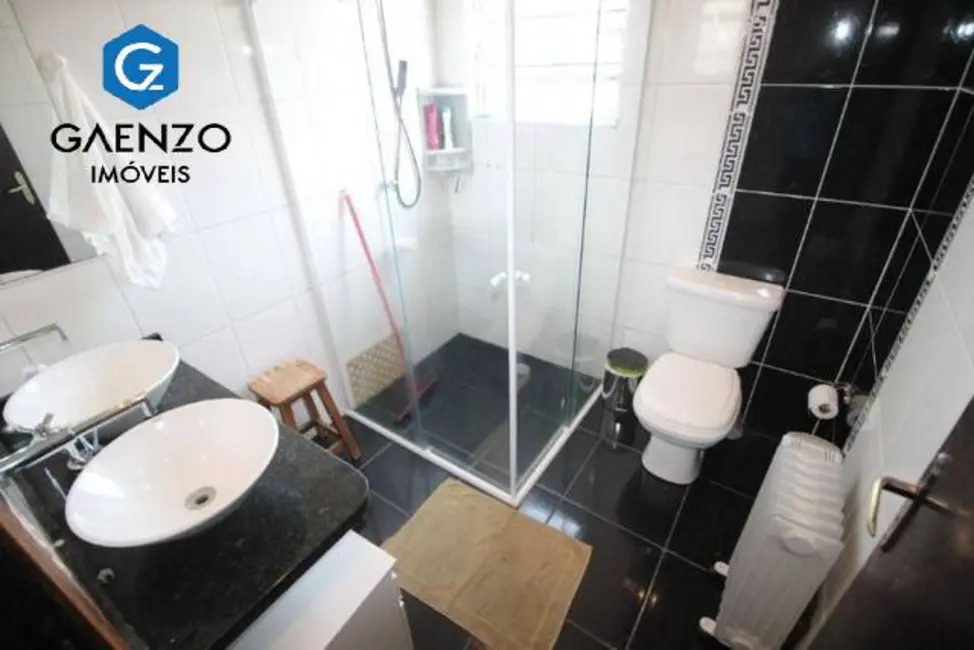 Sobrado com 3 quartos à venda, 174m2 em Ayrosa, Osasco - SP - imagem 9 Foto 9 de Sobrado com 3 quartos à venda, 174m2 em Ayrosa, Osasco - SP