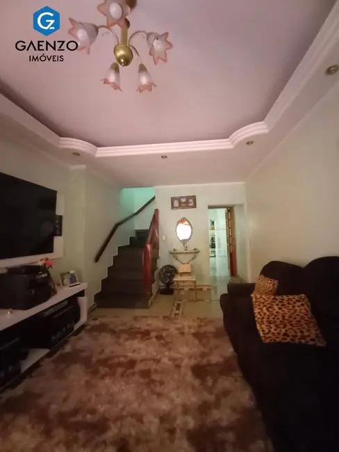 Sobrado com 3 quartos à venda, 170m2 em Bela Vista, Osasco - SP - imagem 6 Foto 6 de Sobrado com 3 quartos à venda, 170m2 em Bela Vista, Osasco - SP