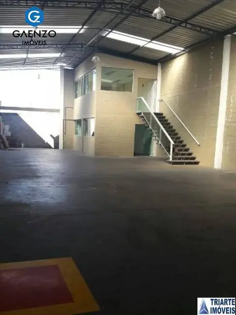 Armazém / Galpão à venda, 192m2 em Jaguaribe, Osasco - SP - imagem 9 Foto 9 de Armazém / Galpão à venda, 192m2 em Jaguaribe, Osasco - SP