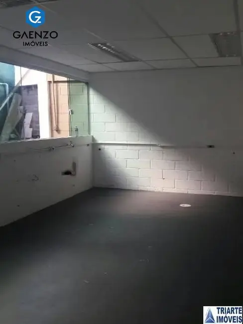 Armazém / Galpão à venda, 192m2 em Jaguaribe, Osasco - SP - imagem 5 Foto 5 de Armazém / Galpão à venda, 192m2 em Jaguaribe, Osasco - SP