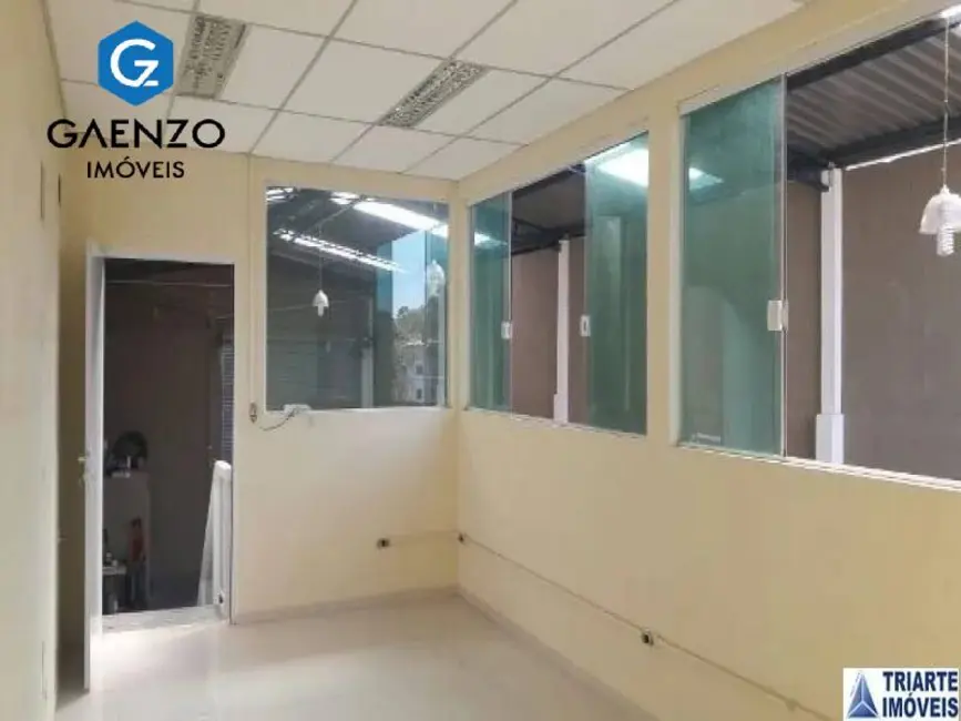 Armazém / Galpão à venda, 192m2 em Jaguaribe, Osasco - SP - imagem 7 Foto 7 de Armazém / Galpão à venda, 192m2 em Jaguaribe, Osasco - SP