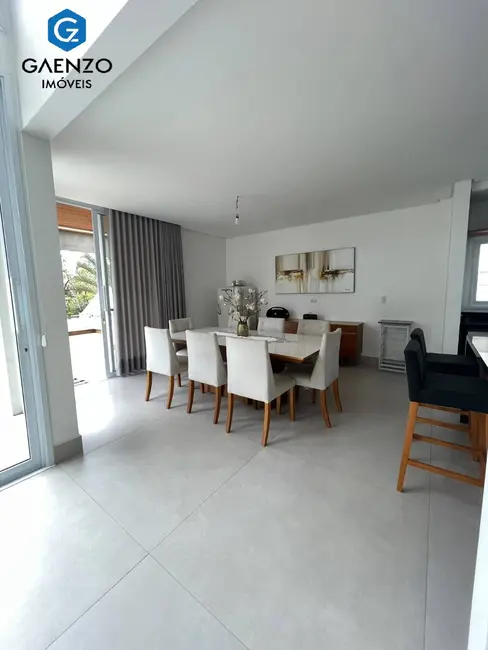 Foto 7 de Casa de Condomínio com 5 quartos à venda, 309m2 em Chácara dos Lagos, Carapicuiba - SP