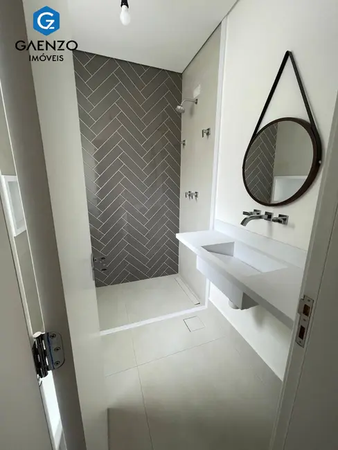 Foto 8 de Casa de Condomínio com 5 quartos à venda, 309m2 em Chácara dos Lagos, Carapicuiba - SP