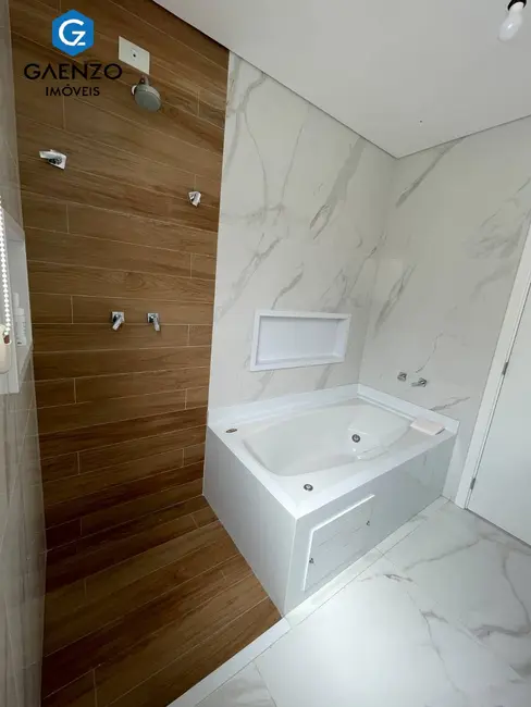 Foto 5 de Casa de Condomínio com 5 quartos à venda, 309m2 em Chácara dos Lagos, Carapicuiba - SP