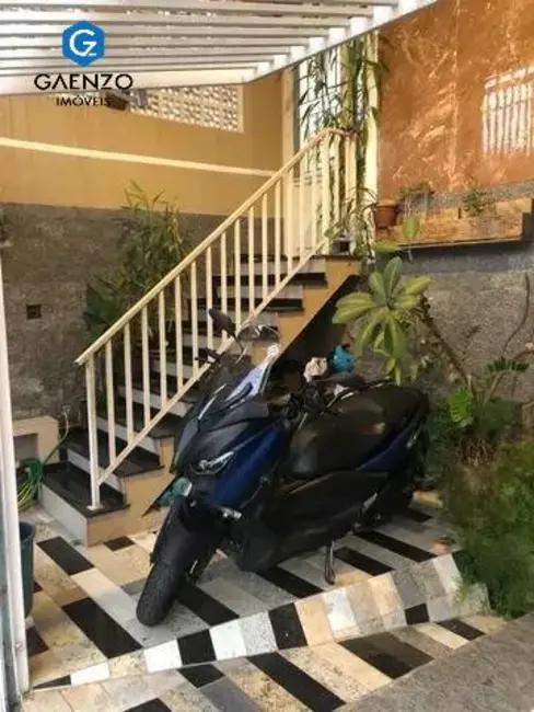 Foto 3 de Sobrado com 3 quartos à venda, 244m2 em km 18, Osasco - SP