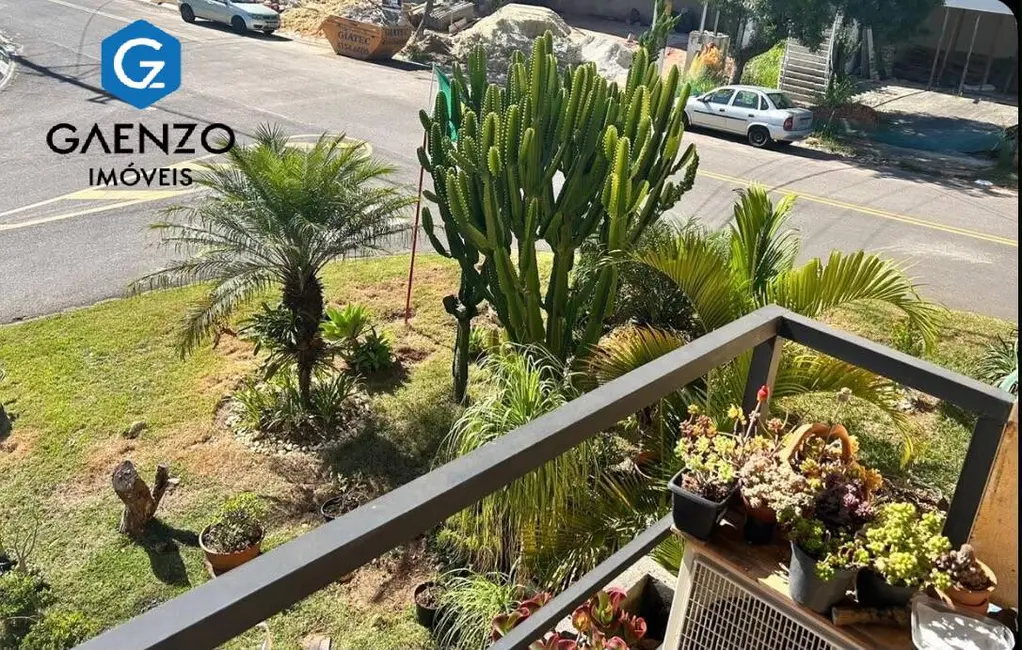 Foto 3 de Casa de Condomínio com 3 quartos à venda, 310m2 em Suru, Santana De Parnaiba - SP