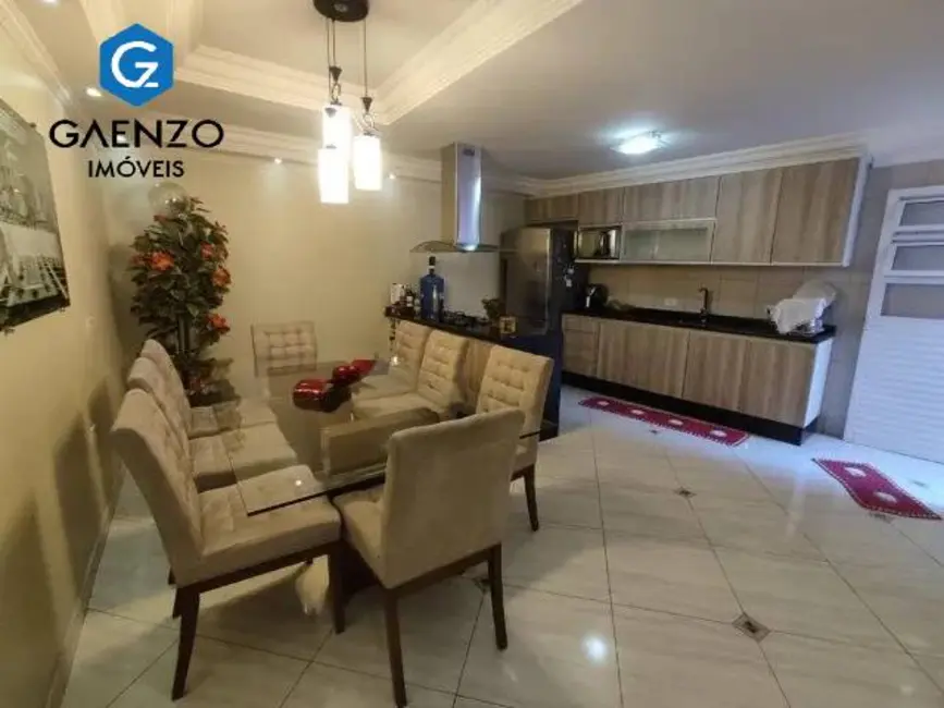 Foto 1 de Sobrado com 3 quartos à venda, 264m2 em Bandeiras, Osasco - SP