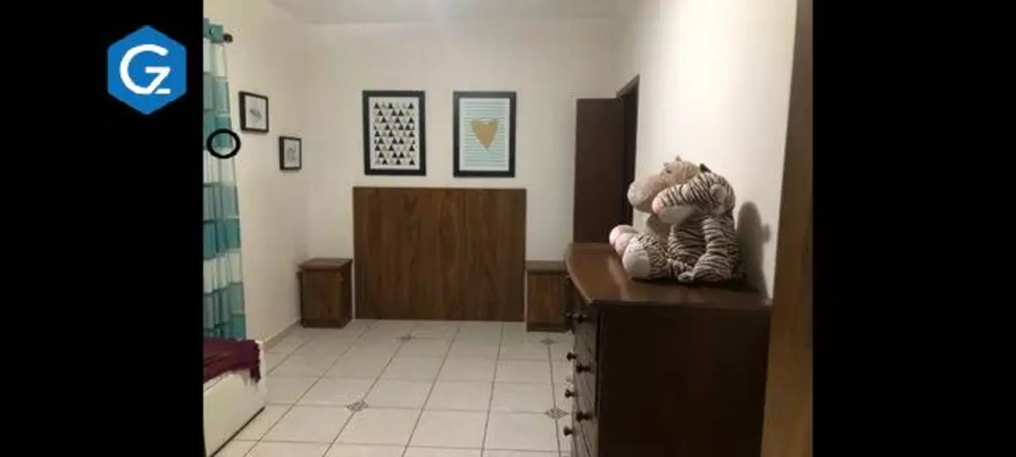 Sobrado com 3 quartos à venda, 200m2 em Osasco - SP - imagem 4 Foto 4 de Sobrado com 3 quartos à venda, 200m2 em Osasco - SP