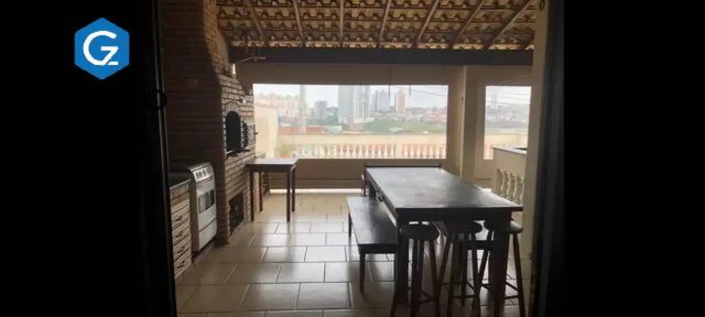 Sobrado com 3 quartos à venda, 200m2 em Osasco - SP - imagem 3 Foto 3 de Sobrado com 3 quartos à venda, 200m2 em Osasco - SP