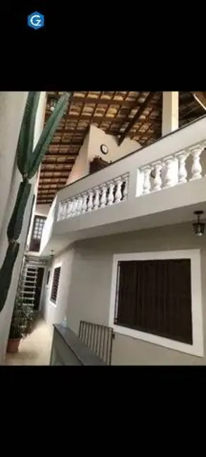 Sobrado com 3 quartos à venda, 200m2 em Osasco - SP - imagem 2 Foto 2 de Sobrado com 3 quartos à venda, 200m2 em Osasco - SP
