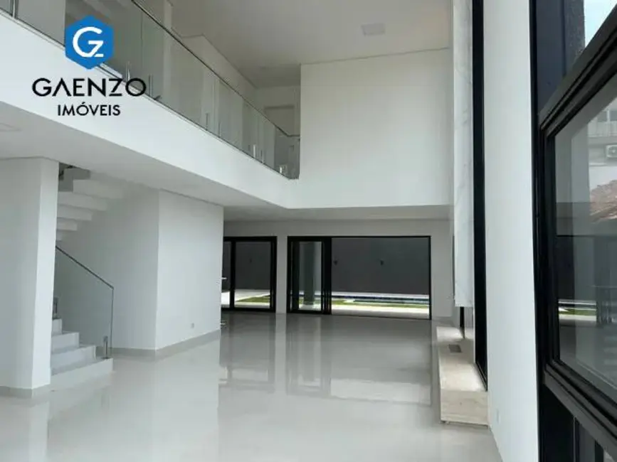 Foto 2 de Casa de Condomínio com 4 quartos à venda, 356m2 em Alphaville, Santana De Parnaiba - SP