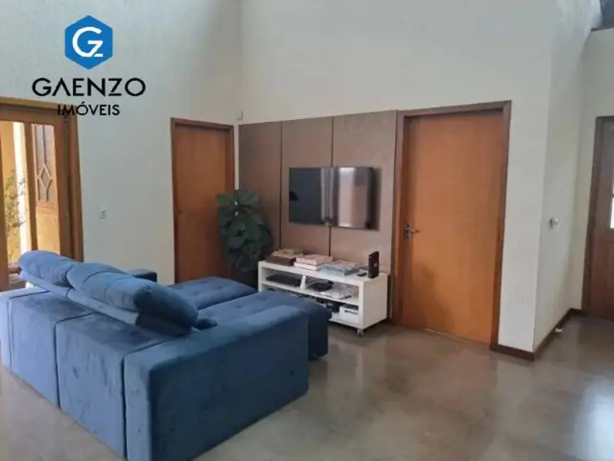 Foto 5 de Chácara com 3 quartos à venda, 295m2 em Chácara das Rosas, Cotia - SP