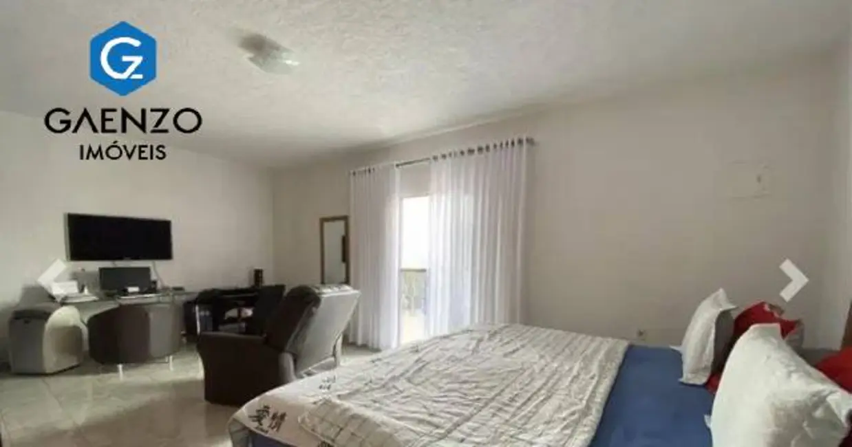 Foto 4 de Sobrado com 3 quartos à venda, 257m2 em Ayrosa, Osasco - SP