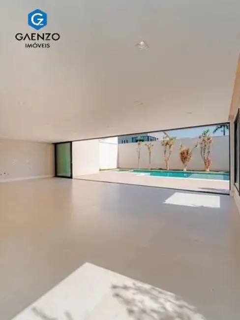 Foto 3 de Casa de Condomínio com 5 quartos à venda, 600m2 em Alphaville, Santana De Parnaiba - SP