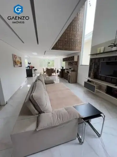 Foto 8 de Casa de Condomínio com 5 quartos à venda, 370m2 em Suru, Santana De Parnaiba - SP