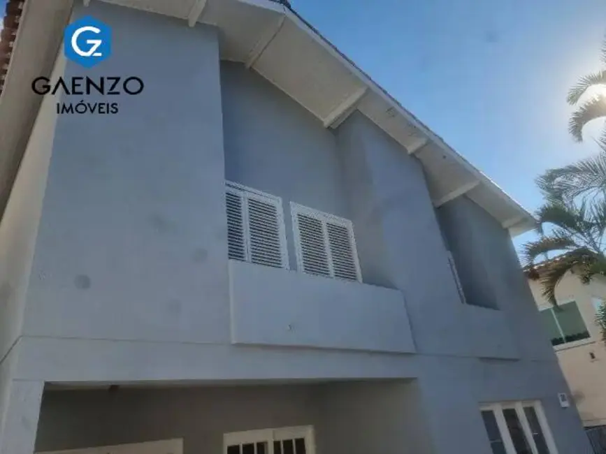 Foto 9 de Casa de Condomínio com 4 quartos para alugar, 360m2 em Alphaville, Santana De Parnaiba - SP