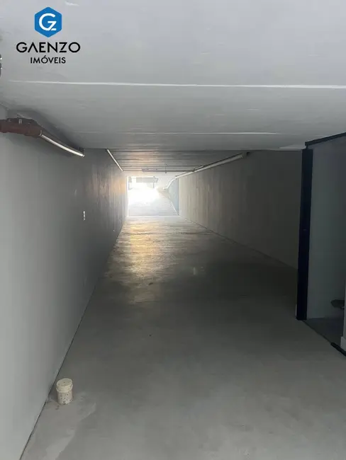 Sobrado com 3 quartos à venda, 214m2 em Jardim das Flores, Osasco - SP - imagem 3 Foto 3 de Sobrado com 3 quartos à venda, 214m2 em Jardim das Flores, Osasco - SP