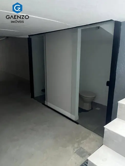 Sobrado com 3 quartos à venda, 214m2 em Jardim das Flores, Osasco - SP - imagem 4 Foto 4 de Sobrado com 3 quartos à venda, 214m2 em Jardim das Flores, Osasco - SP