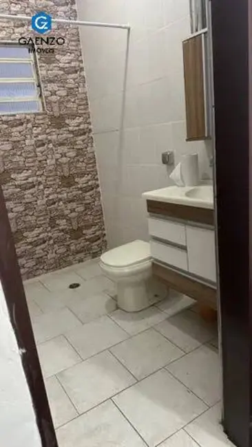 Casa com 3 quartos para alugar, 200m2 em Jaguaribe, Osasco - SP - imagem 9 Foto 9 de Casa com 3 quartos para alugar, 200m2 em Jaguaribe, Osasco - SP
