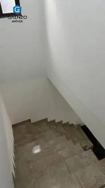 Casa com 3 quartos para alugar, 200m2 em Jaguaribe, Osasco - SP - imagem 4 Foto 4 de Casa com 3 quartos para alugar, 200m2 em Jaguaribe, Osasco - SP