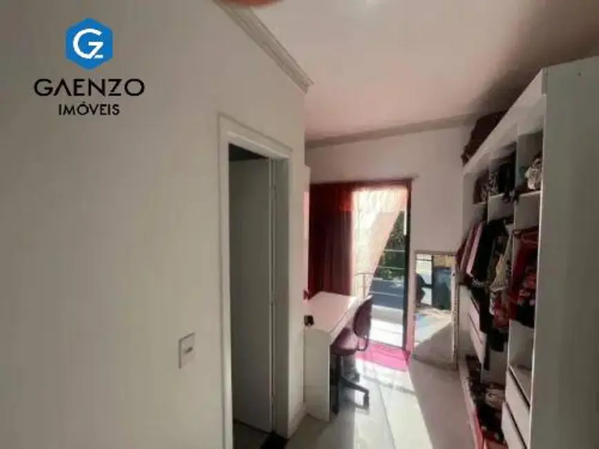 Foto 7 de Casa de Condomínio com 3 quartos à venda, 200m2 em Suru, Santana De Parnaiba - SP