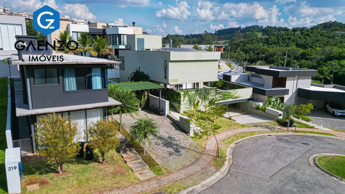 Foto 1 de Casa com 4 quartos à venda, 500m2 em Cidade Tamboré, Santana De Parnaiba - SP