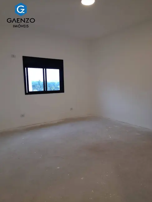 Foto 9 de Casa com 3 quartos à venda, 255m2 em Parque Dom Henrique, Cotia - SP