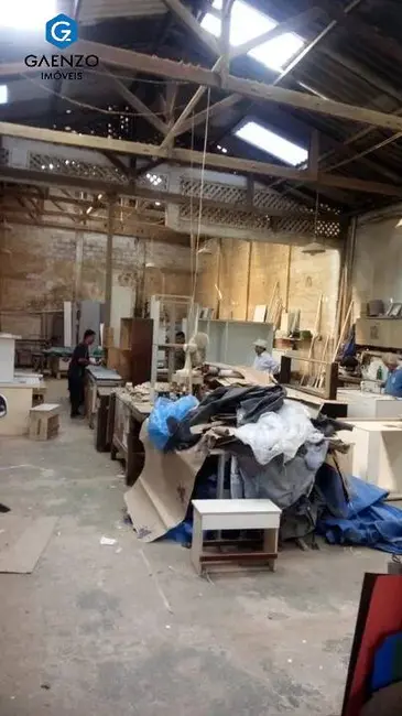 Foto 3 de Armazém / Galpão à venda, 330m2 em Veloso, Osasco - SP